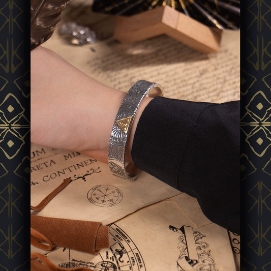 Retro Titanium Steel Square Bracelet — Sculpted Geometry, Minimal Strength, Refined Metal Finish