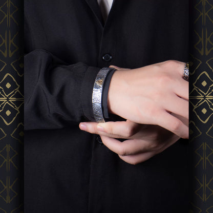 Retro Titanium Steel Square Bracelet — Sculpted Geometry, Minimal Strength, Refined Metal Finish