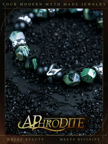 Pine Shadow — Sculpted Black Agate Bead Bracelet, Natural Wood Spirit, Quietly Distinct Design