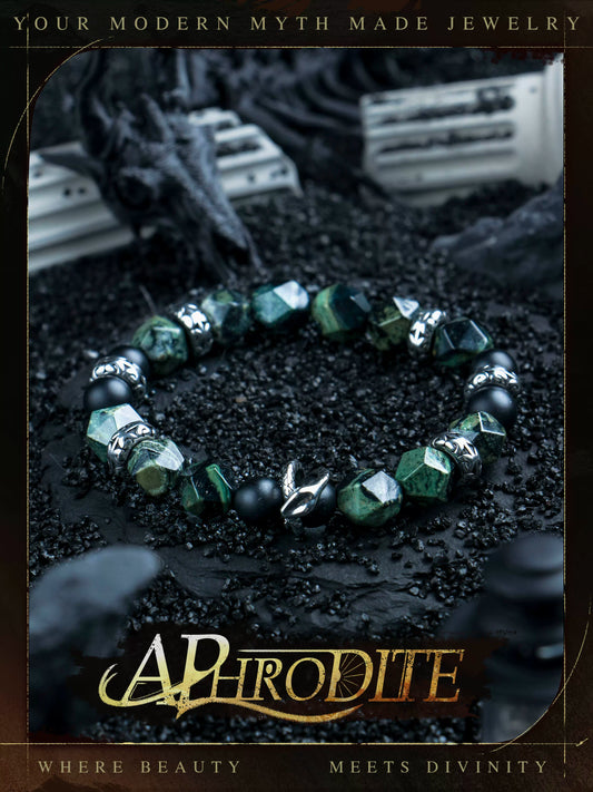 Pine Shadow — Sculpted Black Agate Bead Bracelet, Natural Wood Spirit, Quietly Distinct Design
